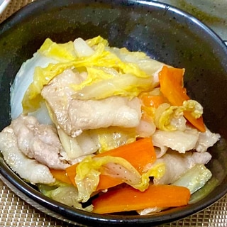 調味料1つだけの超簡単レシピ☆豚バラ白菜の炒め煮